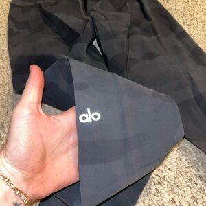 Alo Black Camo Leggings